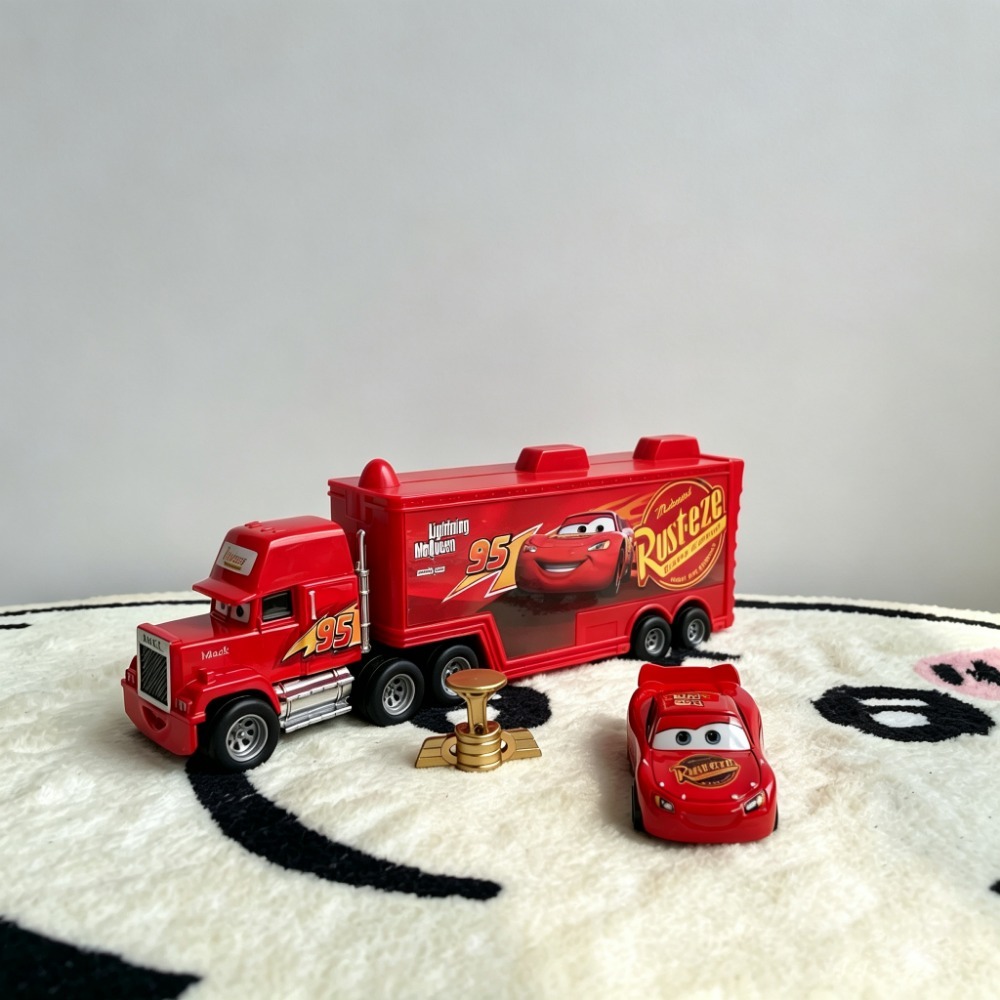 Car Accessories Useful - Modelo de Carro em Liga Metálica